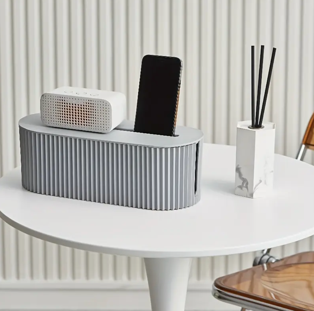 Stilren Kabelbox – Dölj sladdar, grenuttag & skapa ordning i hemmet!